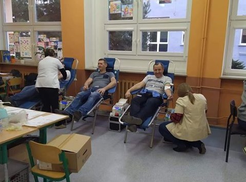 71 osób chciało oddać krew dla Mirosława Męciny