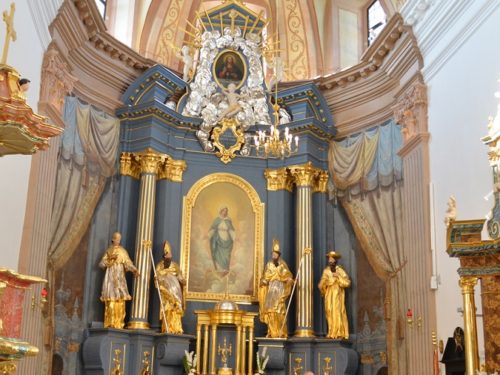 Zmiany w rawskich kościołach: 5 osób na mszy św. Co z Wielkanocą i Pierwszą Komunią Św.?