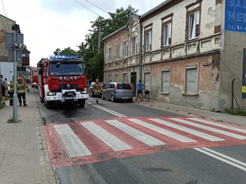 Sprawczyni kolizji na ul. Warszawskiej nie wiedział, że jej samochód sam wezwał służby