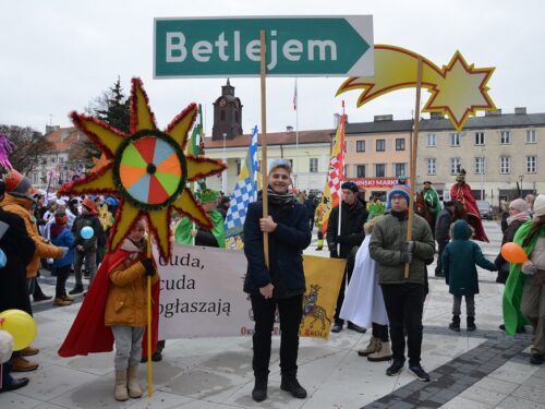 Orszak Trzech Króli przeszedł ulicami Rawy Mazowieckiej (zdjęcia)