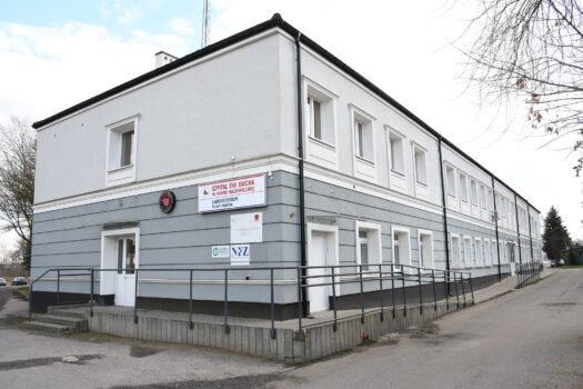 Kraken atakuje także w Rawie. Rawski szpital skraca czas odwiedzin i wprowadza maseczki