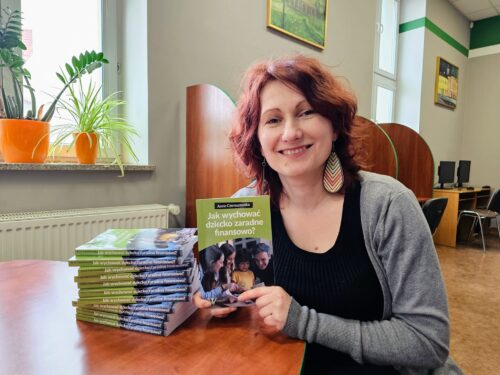 Wieczór autorski Anny Czereszewskiej – autorką książki “Jak wychować dziecko zaradne finansowo”