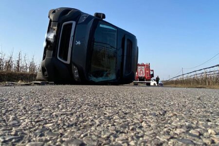 Nowe Szwejki: Kolizja drogowa w gminie Sadkowice z udziałem dwóch busów
