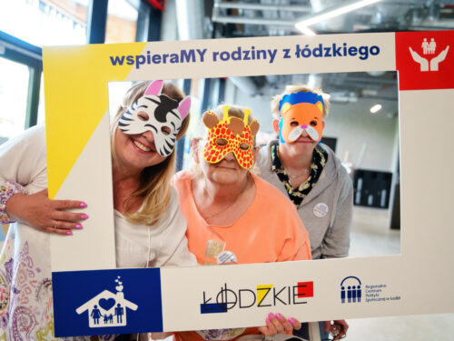 Łódzkie dla Ciebie: Anioły z Łódzkiego, walka z suszą, wsparcie dla sołectw i firm