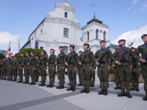 Święto Konstytucji 3-go Maja w Rawie: „Radosne Święto” i Rozpoczęcie Sezonu Motocyklowego