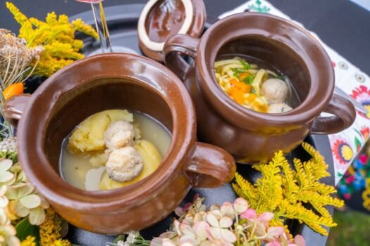 Rawa Mazowiecka promuje program „#KupujŚwiadomie” podczas Rawskiego Jarmarku Bożonarodzeniowego 2025