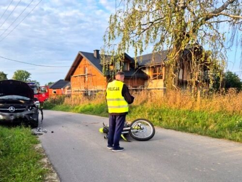 Poważny wypadek w powiecie rawskim: 16-letni motocyklista ranny, policja apeluje o rozwagę