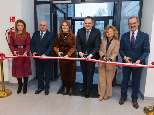 Uroczyste otwarcie nowego budynku Urzędu Gminy i GOPS w Sadkowicach