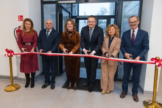 Uroczyste otwarcie nowego budynku Urzędu Gminy i GOPS w Sadkowicach