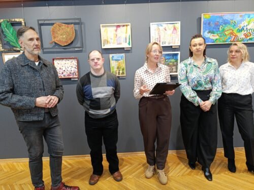 Wystawa prac Uczestników WTZ w Miejskim Domu Kultury w Rawie [ZDJĘCIA]