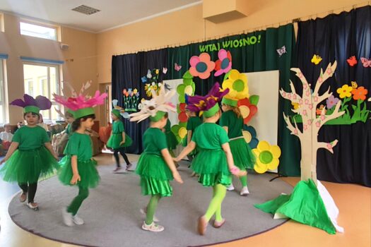 Przedszkole Miejskie nr 3 „Bajkowy Zakątek” powitało wiosnę [zdjęcia]