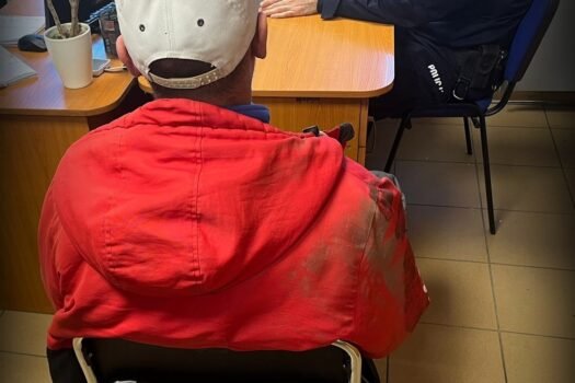 Pijany kierowca uciekał przed policją w Niwnej. Miał 2,5 promila i dożywotni zakaz