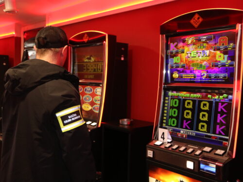 Akcja KAS w Rawie Mazowieckiej. Nielegalne automaty do gier