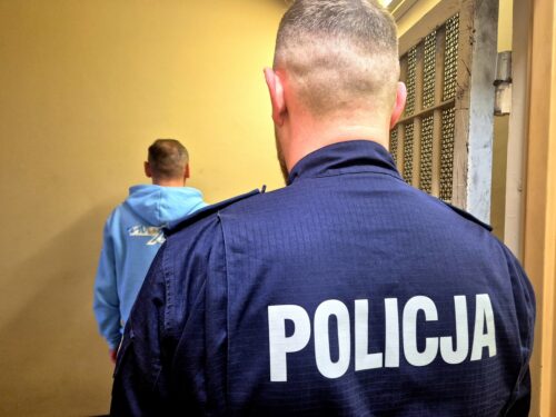 40-latek z powiatu rawskiego sam zgłosił się na policję. Chciał zdążyć przed świętami