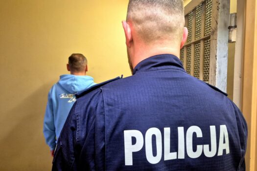 40-latek z powiatu rawskiego sam zgłosił się na policję. Chciał zdążyć przed świętami