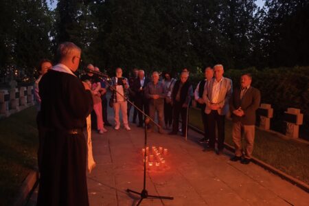 „Zabili bohatera. Wychowali legendę” – mieszkańcy Powiatu Rawskiego uczcili pamięć Rotmistrza Witolda Pileckiego