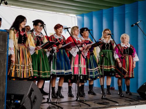 Raz na ludowo w Rawie Mazowieckiej. Poznaliśmy tradycje żniwne regionu rawskiego
